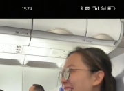 华体会网址-包含去沙特吗？特奥社媒晒照，与伴侣在飞机上合影的词条