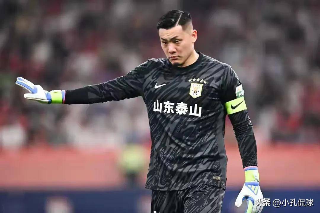 关于山东泰山队爆发问题，崔康熙难言，沉默成唯一回应的信息